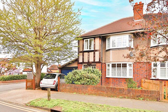 3 Bedroom Semi-Detached House To Rent In Eversley Road, Surbiton, KT5