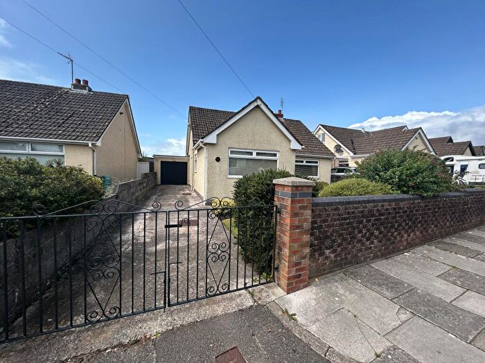 3 Bedroom Detached Bungalow For Sale In Orchard Drive, Newton, Porthcawl, CF36