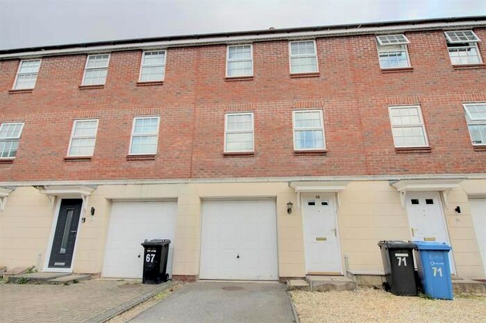 3 Bedroom Town House To Rent In Copenhagen Way, Norwich, NR3