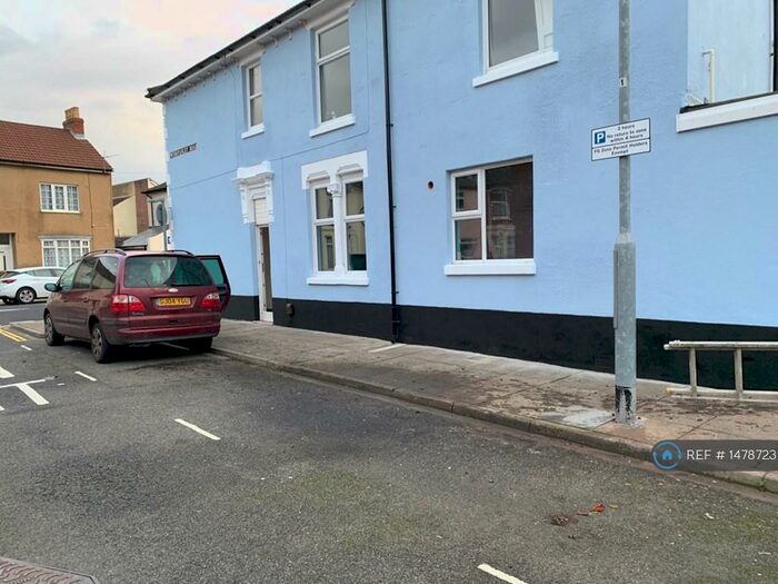 3 Bedroom End Of Terrace House To Rent In Stamshaw Road, Portsmouth, PO2