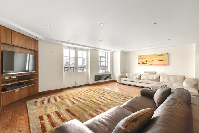 2 Bedroom Flat For Sale In Wapping Wall, Wapping, E1W
