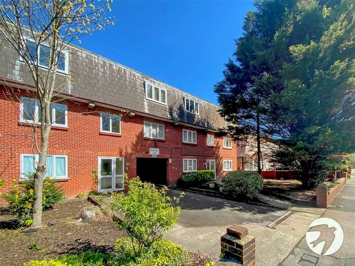 1 Bedroom Flat To Rent In Woolwich Road, Belvedere, Kent, DA17