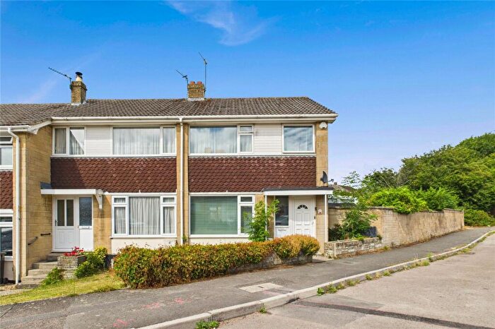 3 Bedroom End Of Terrace House For Sale In Brookside Close, Paulton, Bristol, Somerset, BS39