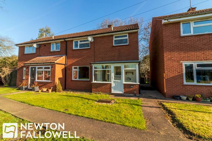 3 Bedroom Semi-Detached House For Sale In Habblesthorpe Close, Habblesthorpe, DN22