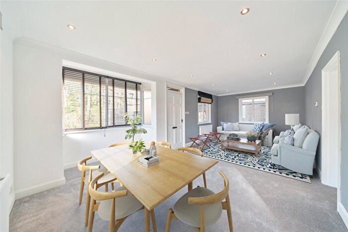 2 Bedroom Detached House To Rent In Leatherhead Road, Oxshott, KT22
