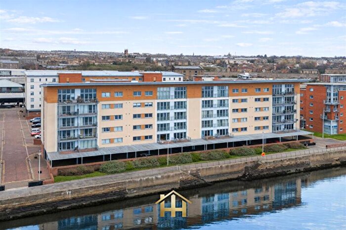 2 Bedroom Flat For Sale In Marine Parade Walk, Dundee, DD1
