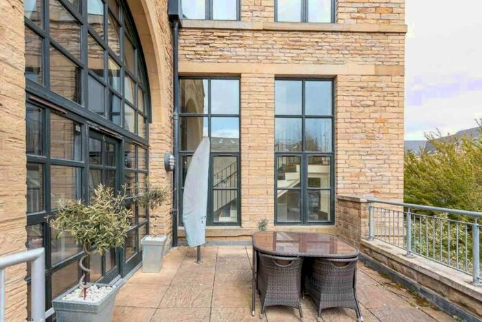 1 Bedroom Flat To Rent In Meadow Road, Apperley Bridge, Bradford, BD10