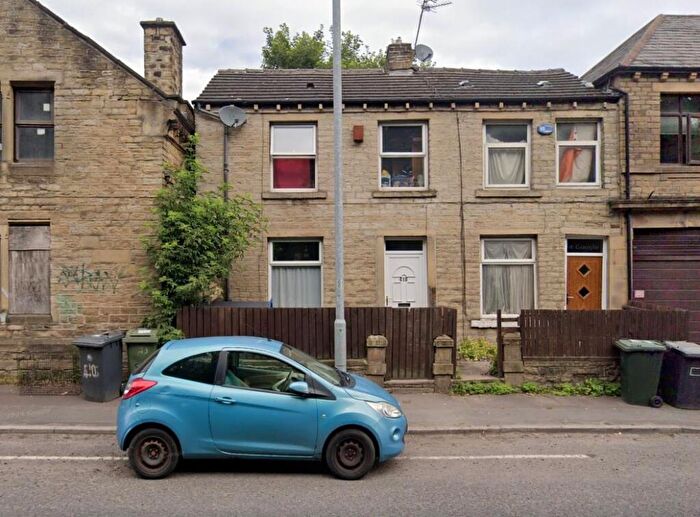 2 Bedroom Terraced House For Sale In Manchester Road, Crosland Moor, Huddersfield, HD4
