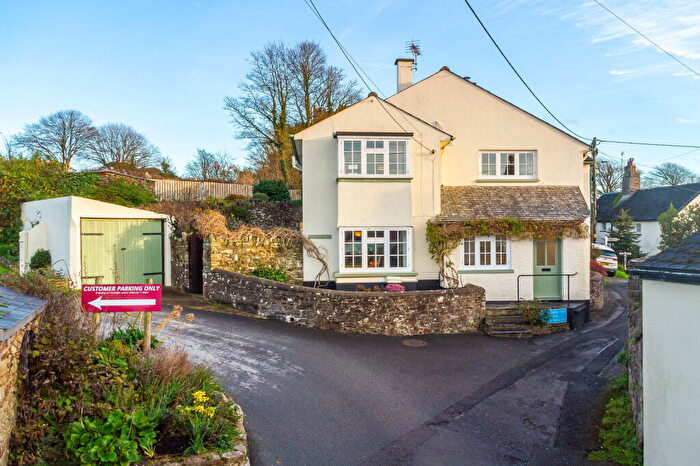 4 Bedroom Cottage For Sale In Westleigh, Nr Instow, North Devon, EX39