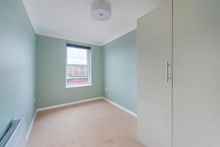 2 Bedroom Flat To Rent In Coombe Lane, London, SW20