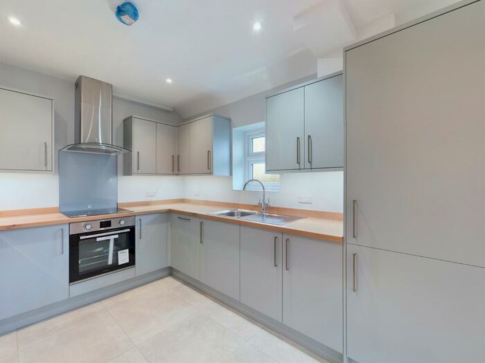 2 Bedroom Apartment To Rent In , KT15