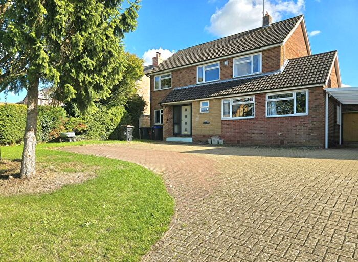 4 Bedroom Detached House For Sale In East Street, Long Buckby, NN6