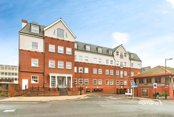 2 Bedroom Apartment For Sale In Little Victoria Street, Basingstoke, Hampshire, RG21