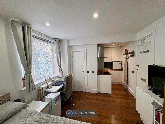 Studio To Rent In Sloane Avenue, London, SW3