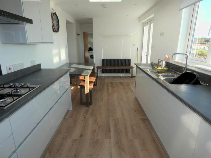 3 Bedroom Semi-Detached Bungalow To Rent In Faversham Road, Seasalter, Whitstable, CT5