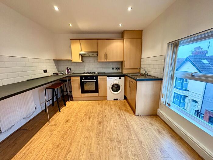 2 Bedroom Flat To Rent In Alwyn Street, Liverpool, L17