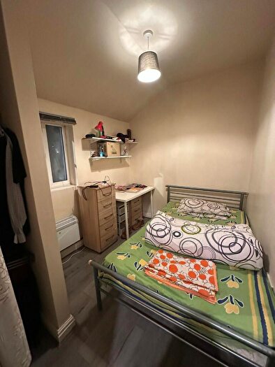 4 Bedroom Flat To Rent In Raddlebarn Road, Birmingham, B29