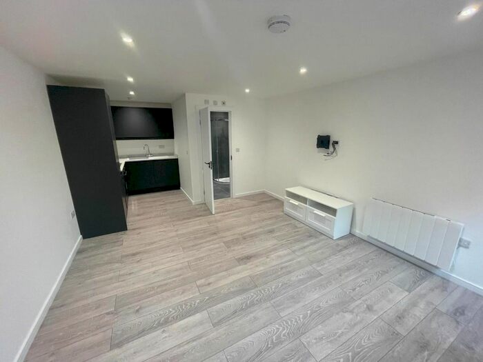 Studio To Rent In Prince Of Wales Avenue, Reading, RG30