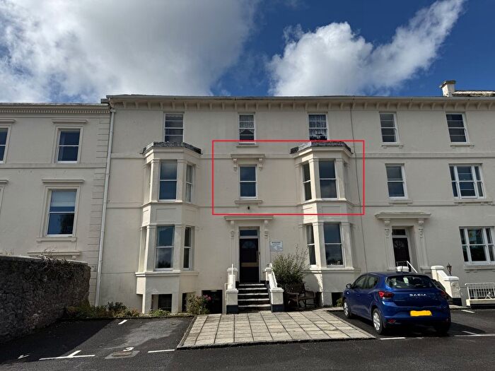2 Bedroom Flat To Rent In Brooklands, Dawlish, EX7