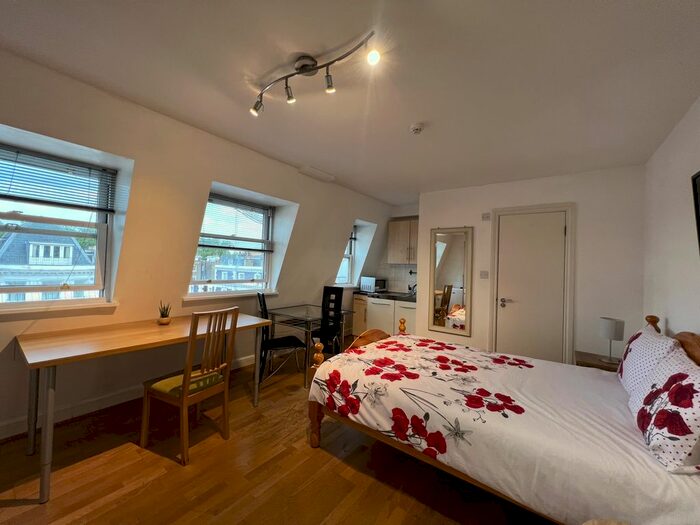 Studio To Rent In Cromwell Road, London, SW7