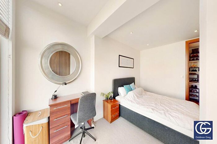 2 Bedroom Apartment To Rent In Charlotte Court, East Barnet Road, London, EN4