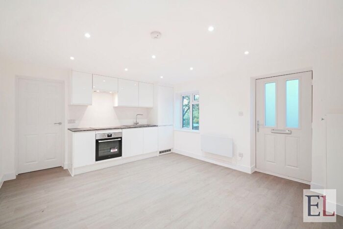 2 Bedroom Flat For Sale In Field End Road, Pinner, HA5