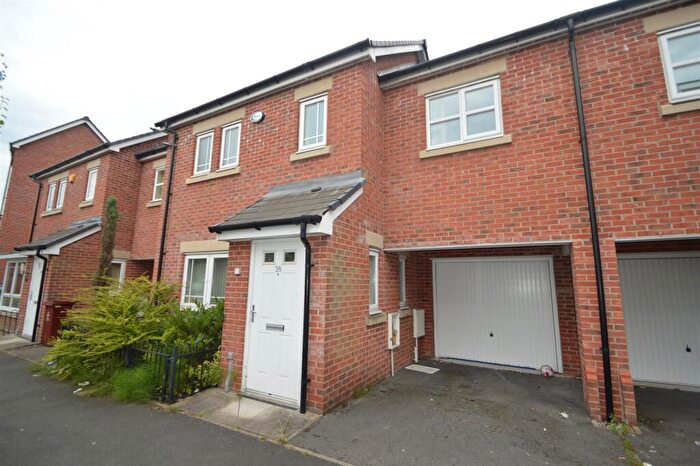 3 Bedroom House To Rent In Drayton Street, Hulme, Manchester, M15