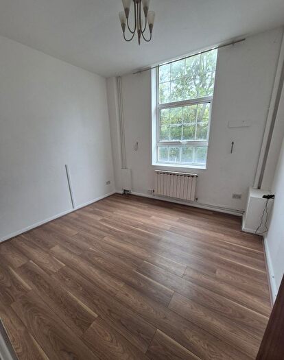 1 Bedroom Flat To Rent In Firs Lane, Smethwick, B67