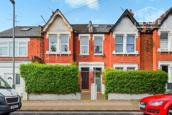 4 Bedroom Semi-Detached House To Rent In Eastwood Street, London, SW16