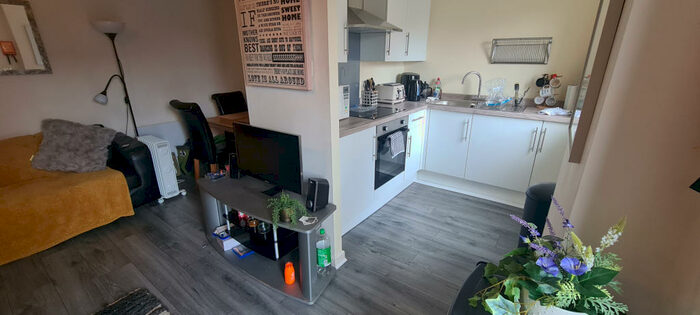 1 Bedroom House To Rent In Dene House Court, Leeds, LS2