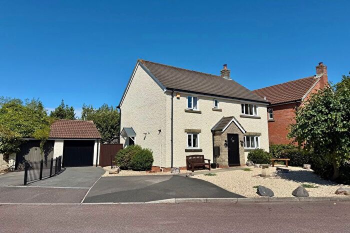 4 Bedroom Detached House For Sale In Blue Water Drive, Elborough - Lovely Village Cul-De-Sac, BS24