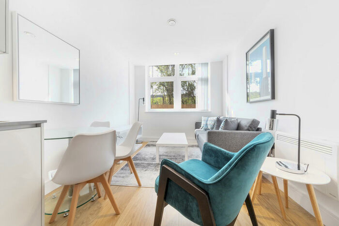 1 Bedroom Apartment To Rent In Laporte Way, Luton, Bedfordshire, LU4