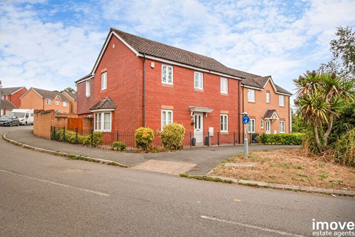 4 Bedroom Detached House For Sale In Orchard Grove, Newton Abbot, TQ12