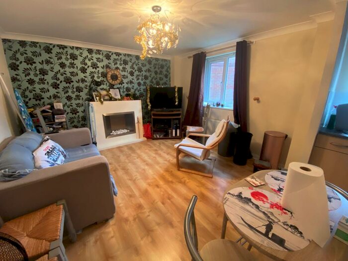 2 Bedroom Flat To Rent In Cadge Road, Norwich, NR5