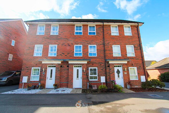 4 Bedroom Town House For Sale In Rovers Way, Belle Vue, Doncaster, DN4