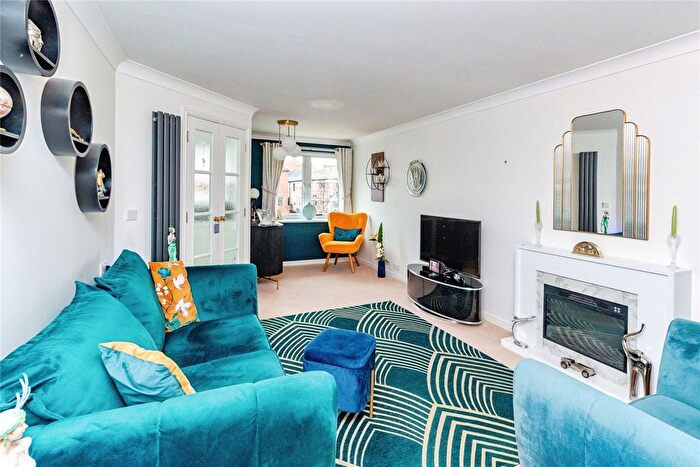 2 Bedroom Flat For Sale In Joules Court, Stone, ST15