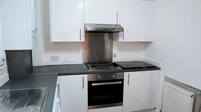 1 Bedroom Flat To Rent In Kennet Square, Mitcham, Greater London, CR4
