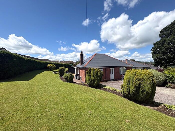 2 Bedroom Detached Bungalow For Sale In Kings Road, Honiton, EX14