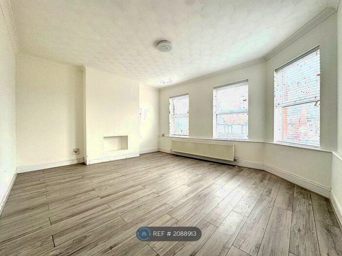 1 Bedroom Flat To Rent In Oxford Road, Reading, RG30