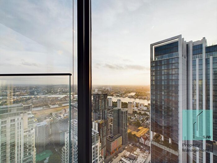 3 Bedroom Flat To Rent In Marsh Wall, Hampton Tower, E14