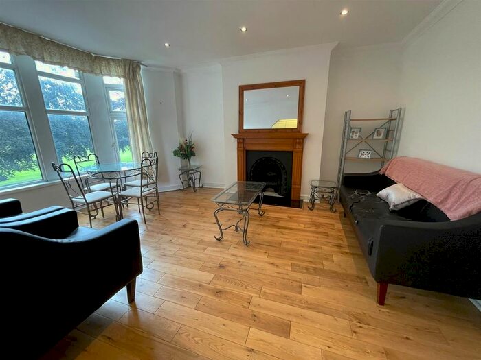 1 Bedroom Flat To Rent In Ninian Road, Roath, Cardiff CF23