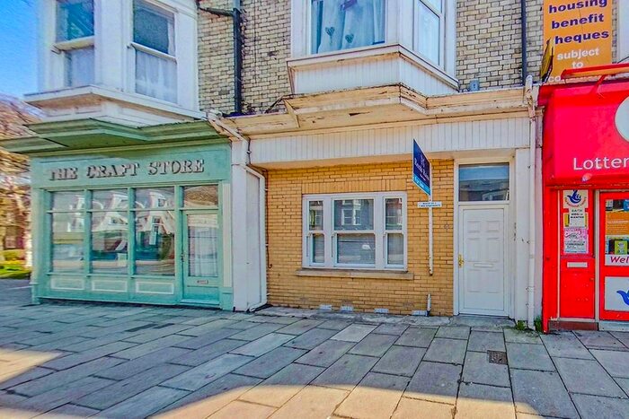 1 Bedroom Flat To Rent In Victoria Road, Scarborough, North Yorkshire, YO11