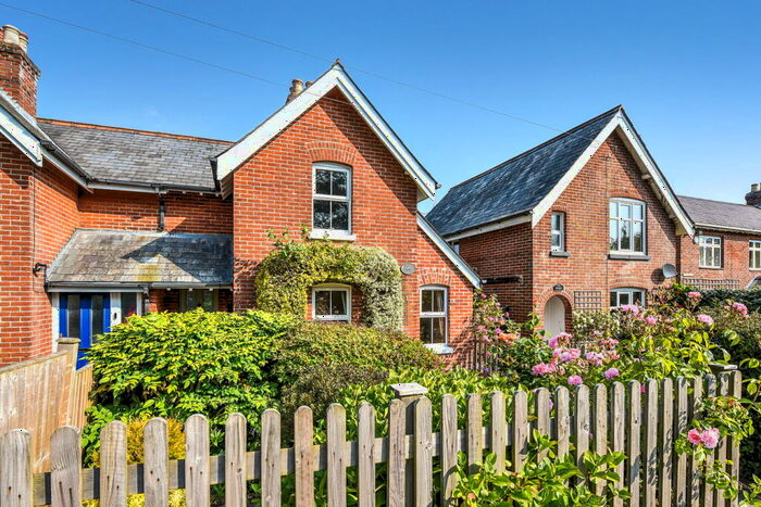 2 Bedroom Semi-Detached House For Sale In Southampton Road, Lyndhurst, SO43