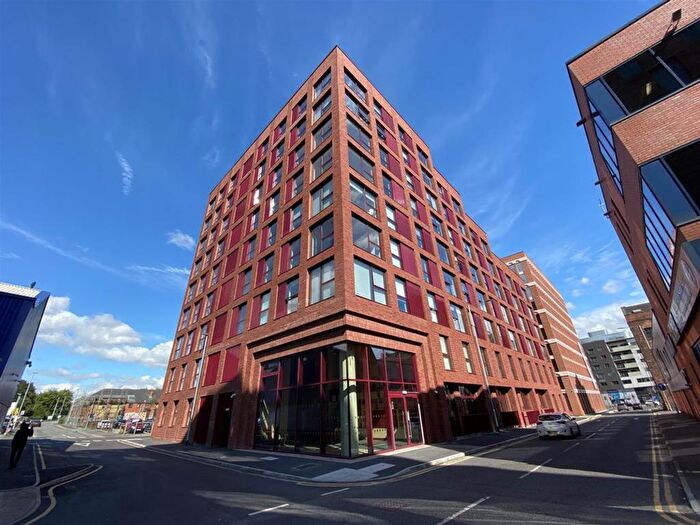 2 Bedroom Apartment To Rent In Addington Street, Manchester, M4