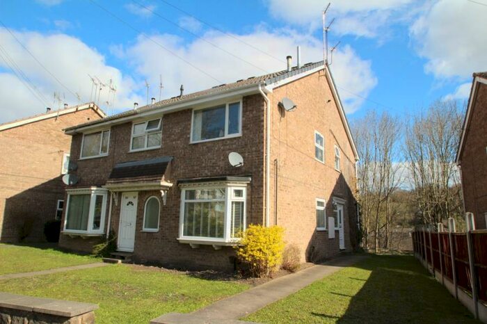 2 Bedroom Apartment To Rent In Low Lane, Horsforth, Leeds, LS18