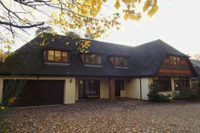 4 Bedroom Detached House To Rent In Ampfield, Romsey, SO51