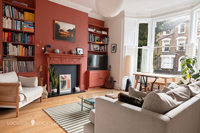 1 Bedroom Flat For Sale In Beresford Road, London, N5