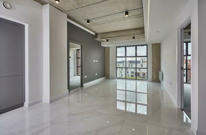 2 Bedroom Apartment To Rent In Apt . :: One Silk Street, M4