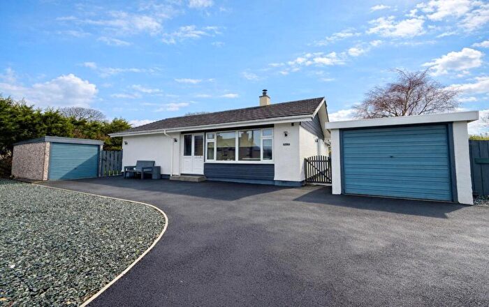 2 Bedroom House For Sale In Dwyran, Llanfairpwllgwyngyll, LL61