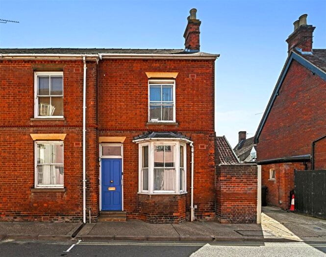 3 Bedroom End Of Terrace House For Sale In Whiting Street, Bury St Edmunds, IP33